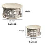 Tables basses rondes en bois blanches, motif floral sculpté, 2 pièces