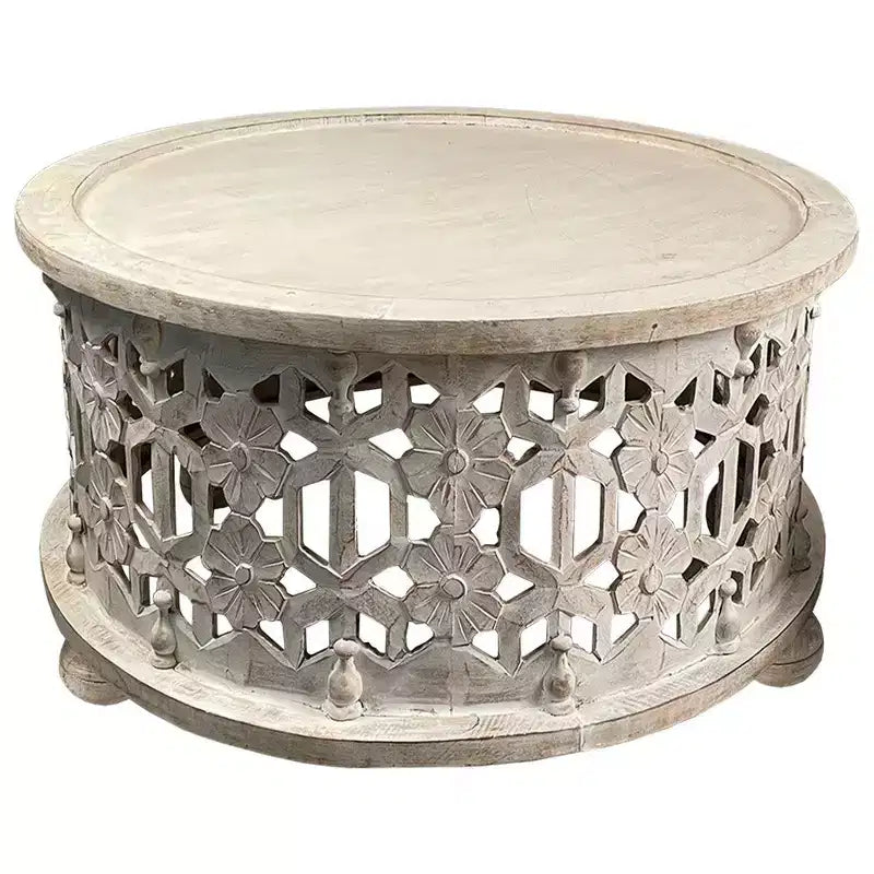 Tables basses rondes en bois blanches, motif floral sculpté, 2 pièces
