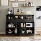 Buffet en bois naturel – 4 portes, 4 tiroirs, étagère ouverte et station de recharge