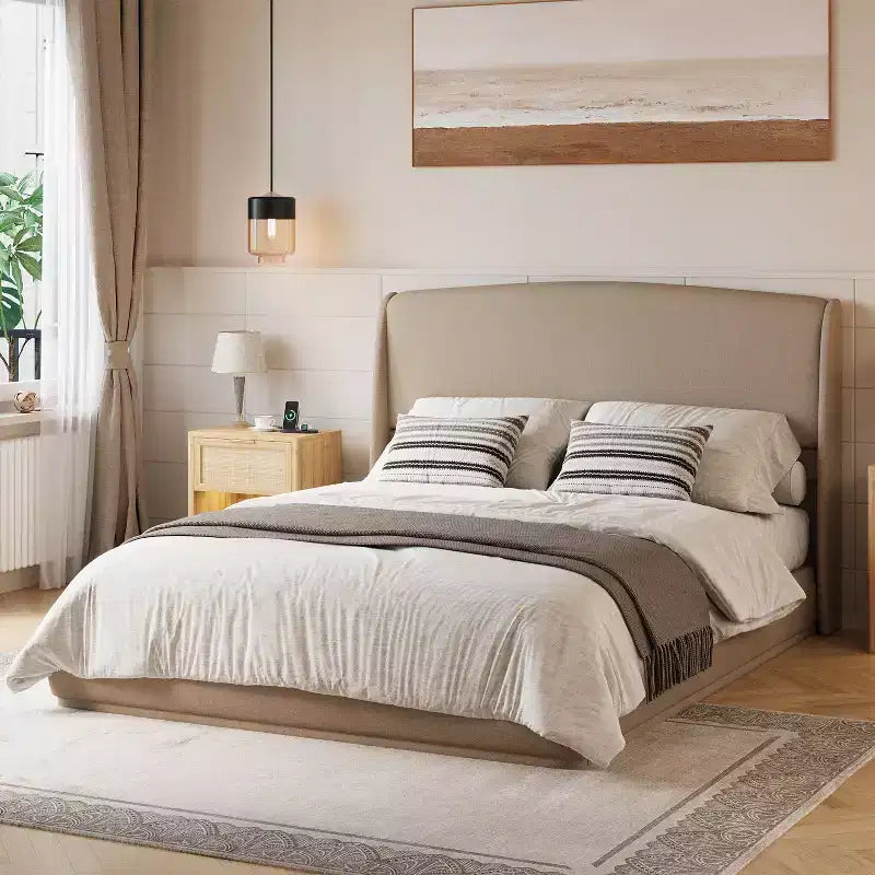 Lit plateforme capitonné Queen avec tête de lit à oreilles – Beige/Marron, 2 places