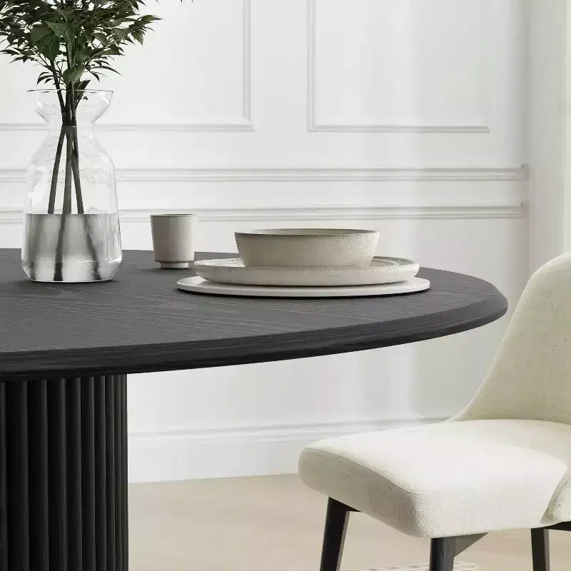 Table de salle à manger ronde noire à pied central pour 4 personnes
